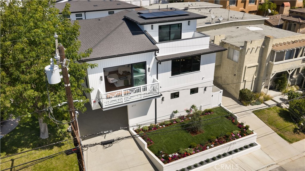 2111 Clark A