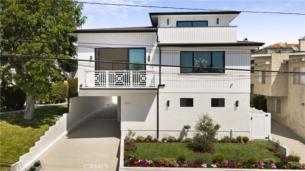 2111 Clark A