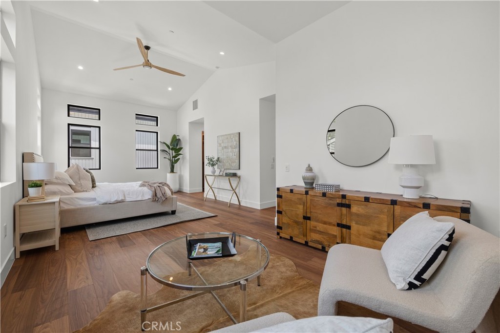 2111 Clark A