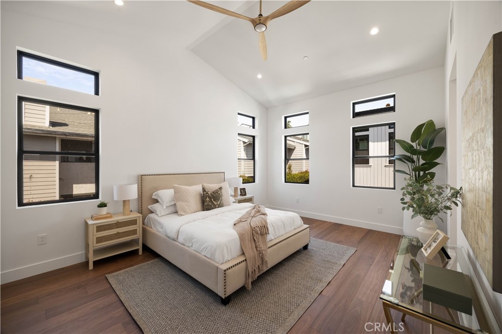 2111 Clark A