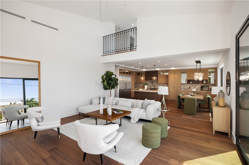 2111 Clark A