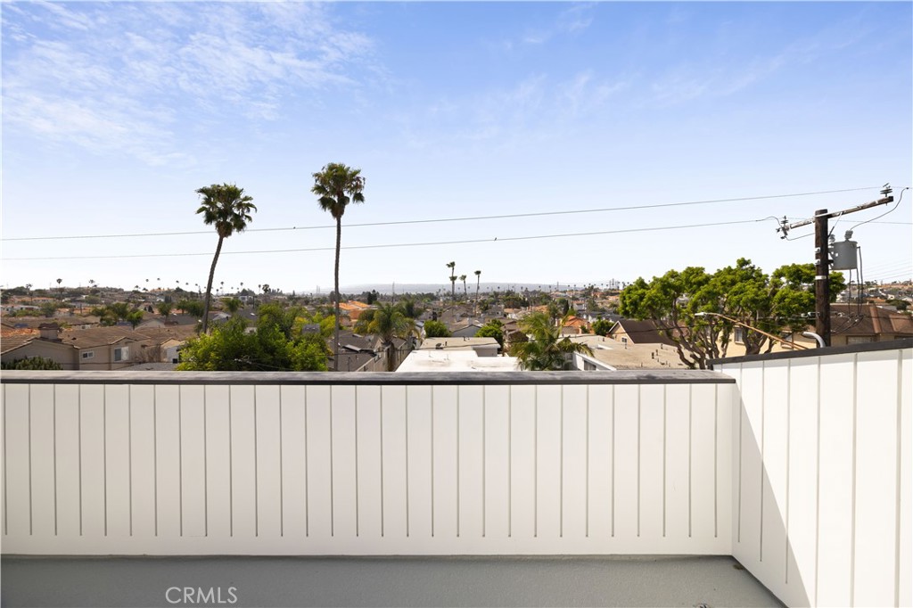 2111 Clark A