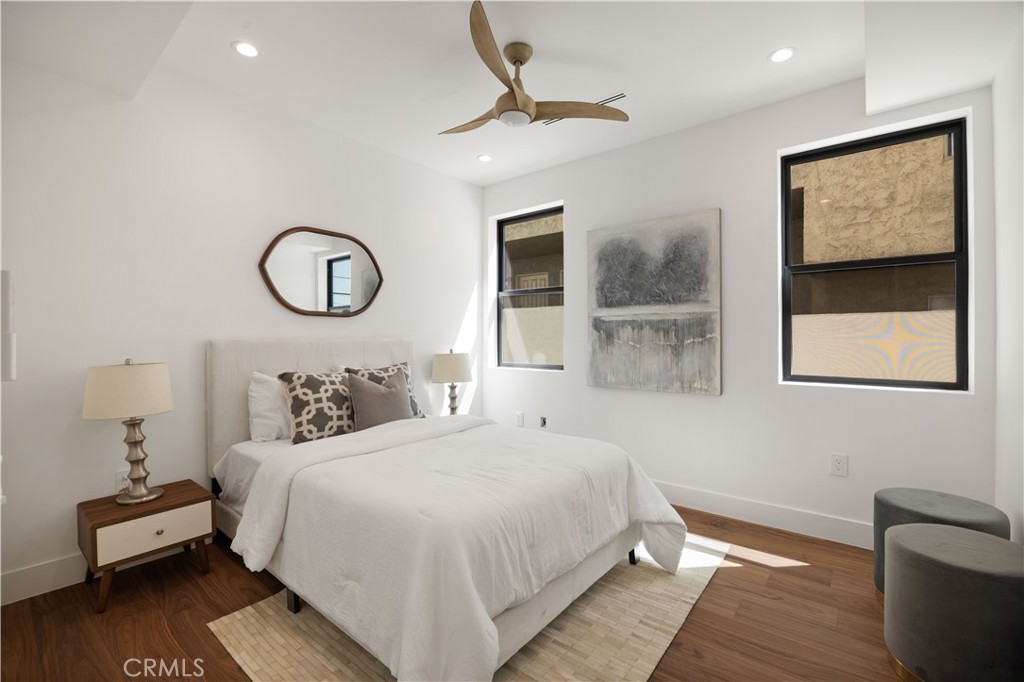 2111 Clark A