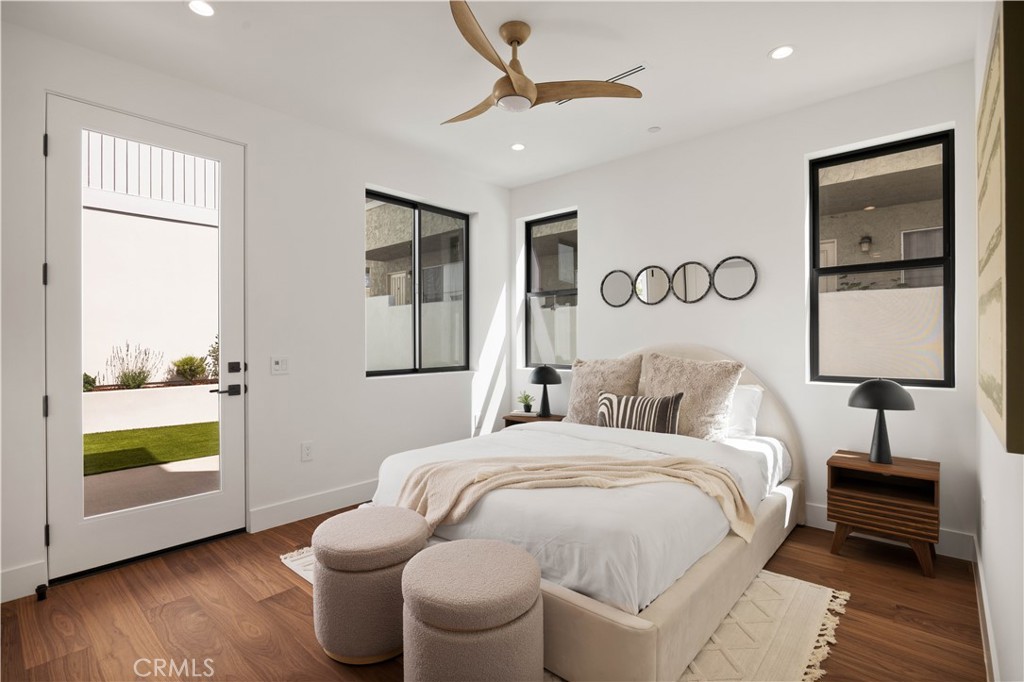 2111 Clark A