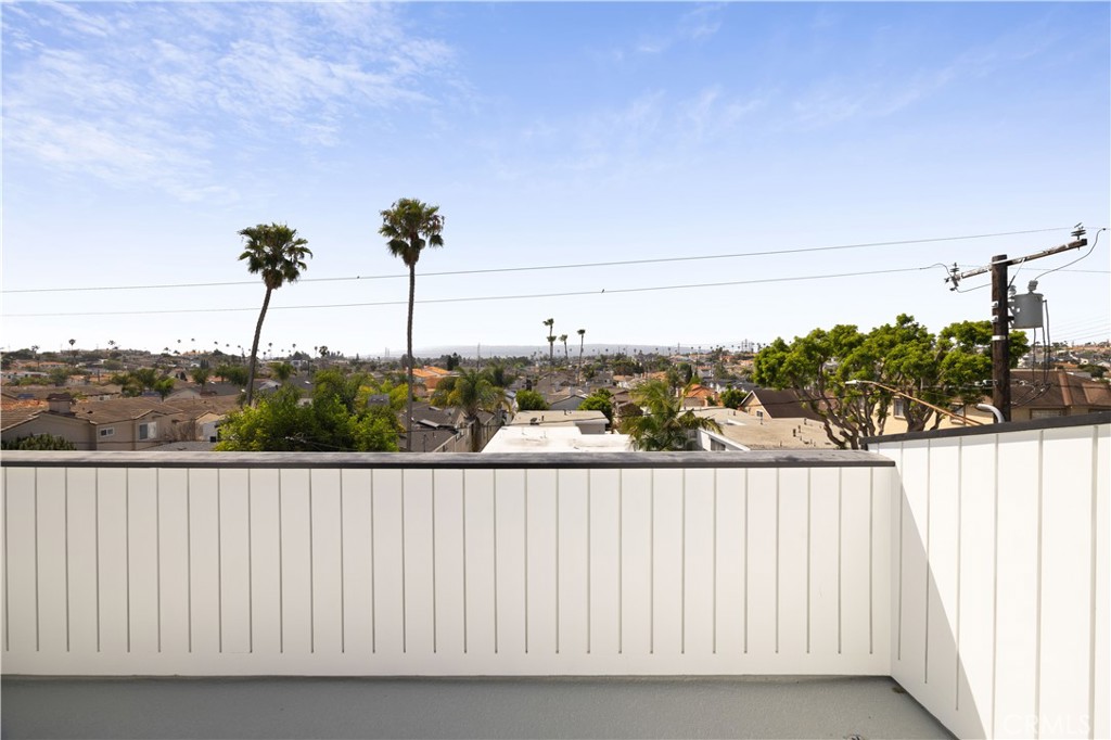 2111 Clark A