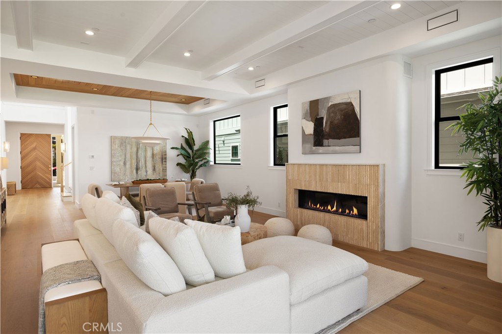 1013 10th Street