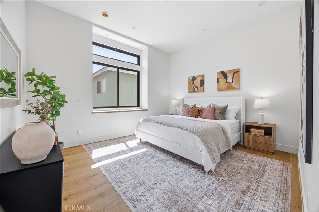 2005 Mathews Avenue B