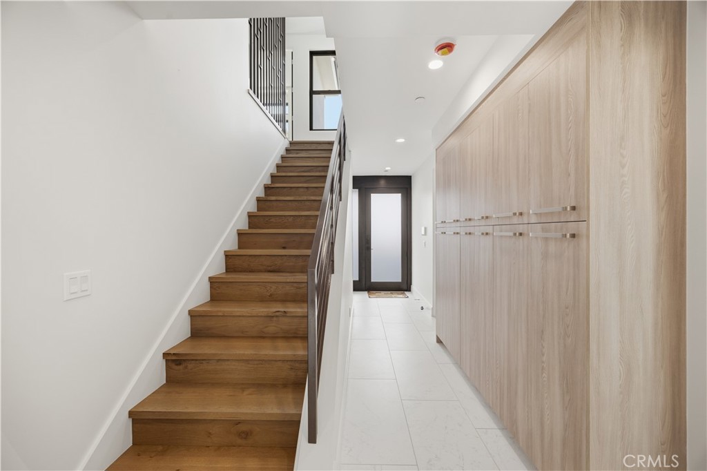 2005 Mathews Avenue B