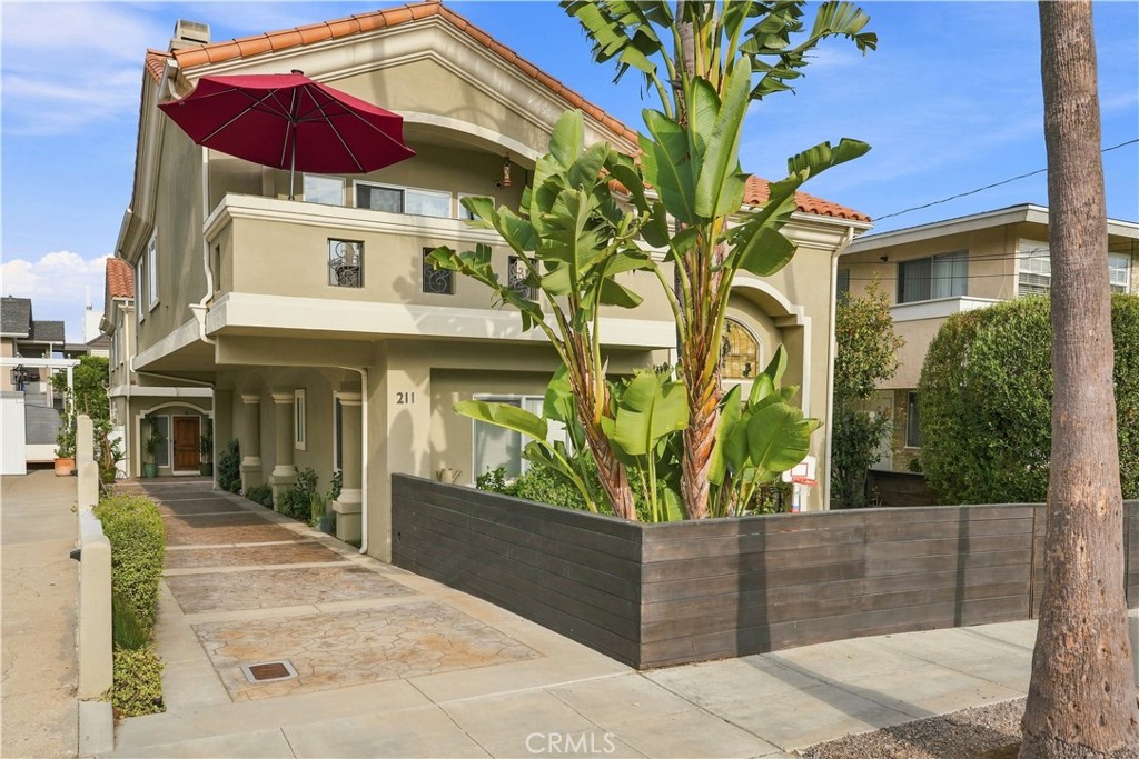 211 S. Francisca Avenue B