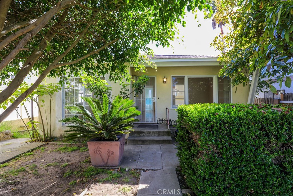709 N Irena