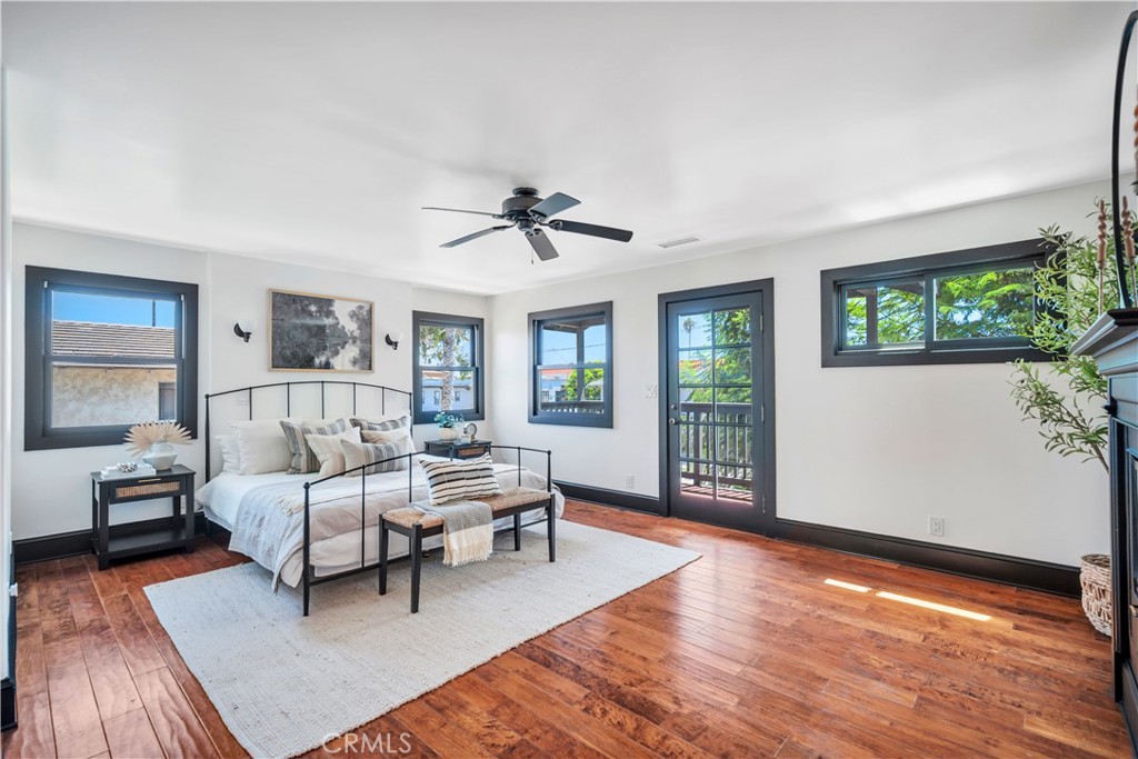 526 W 40th