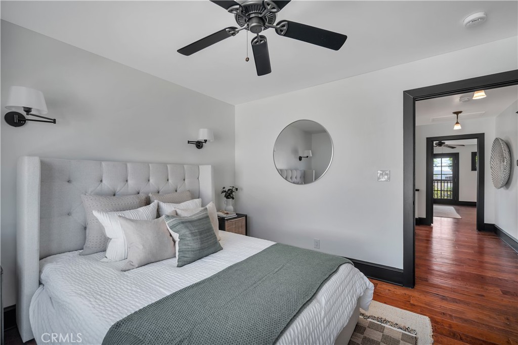 526 W 40th