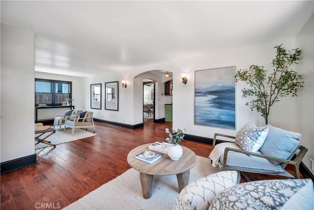 526 W 40th