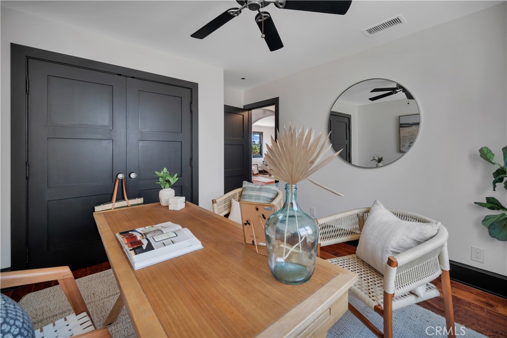 526 W 40th