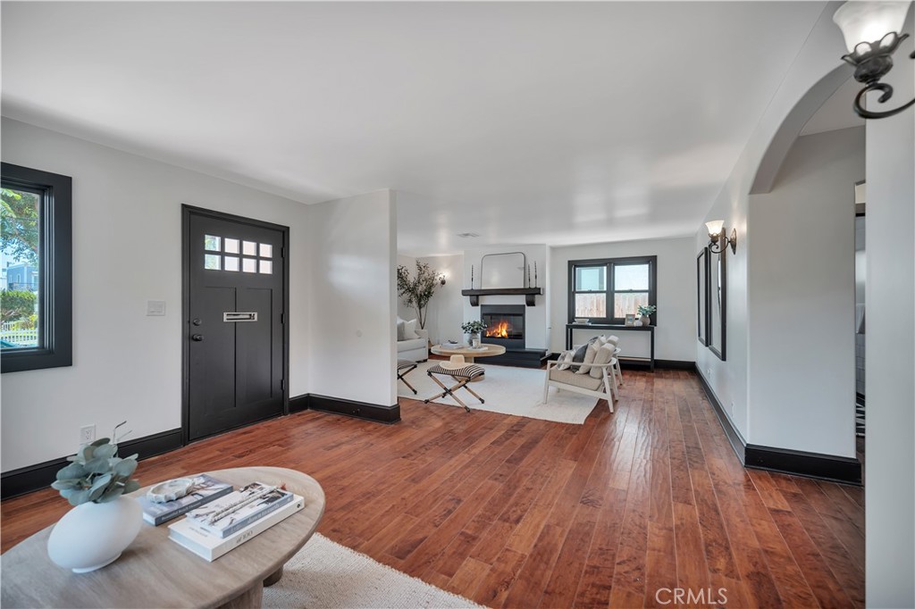 526 W 40th