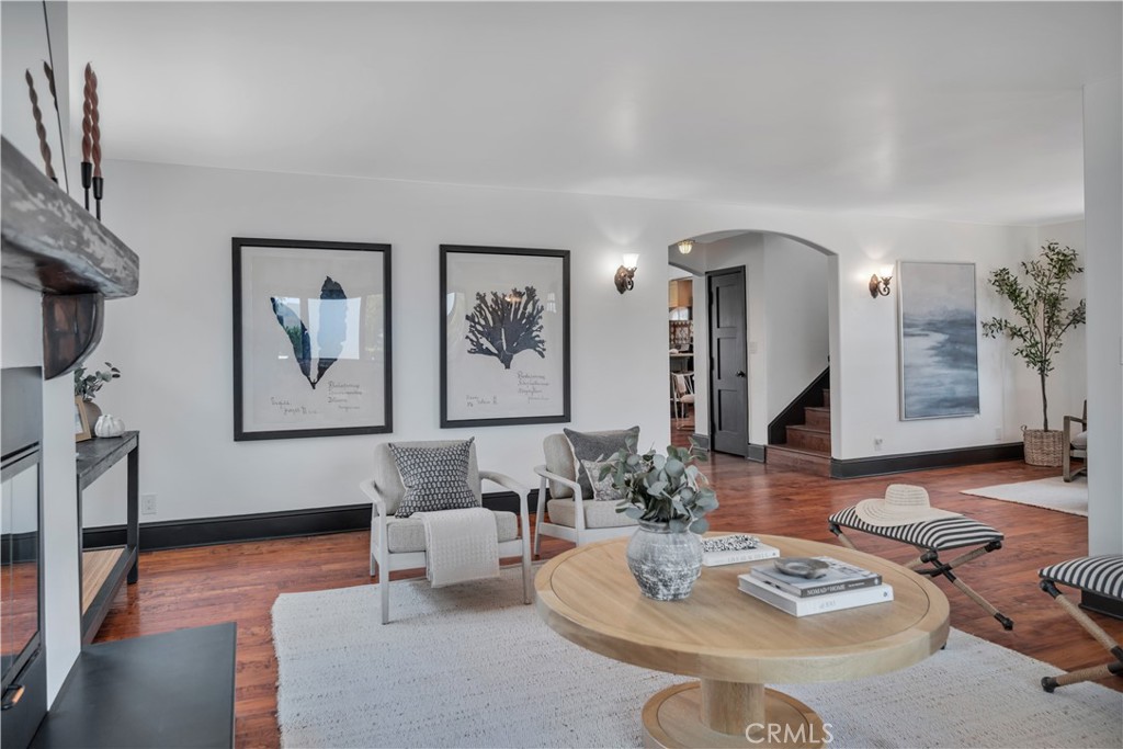 526 W 40th
