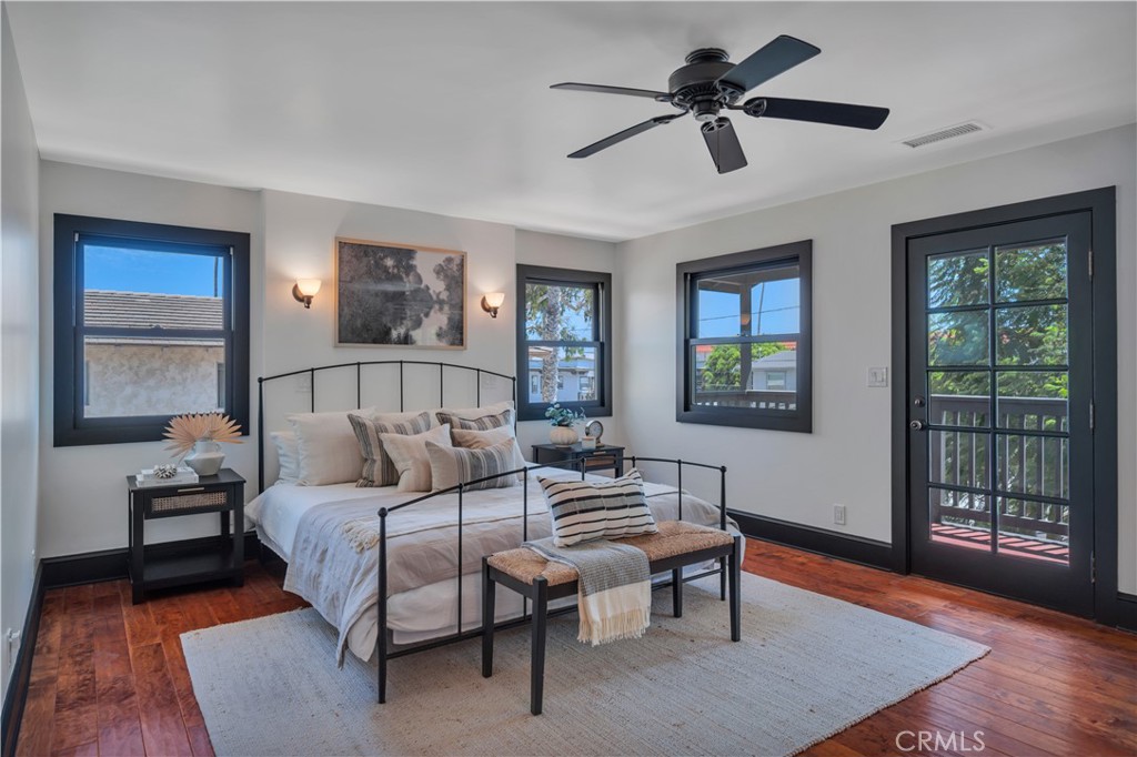 526 W 40th