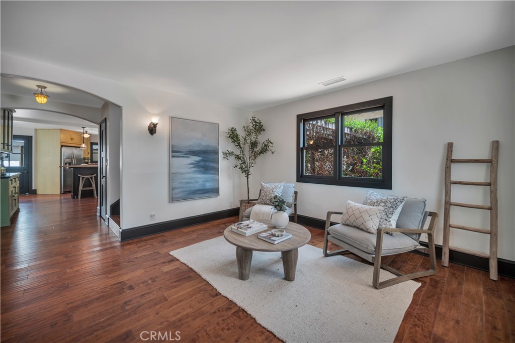 526 W 40th