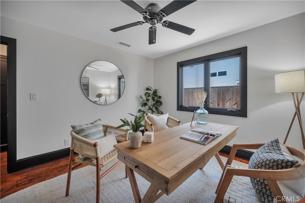 526 W 40th