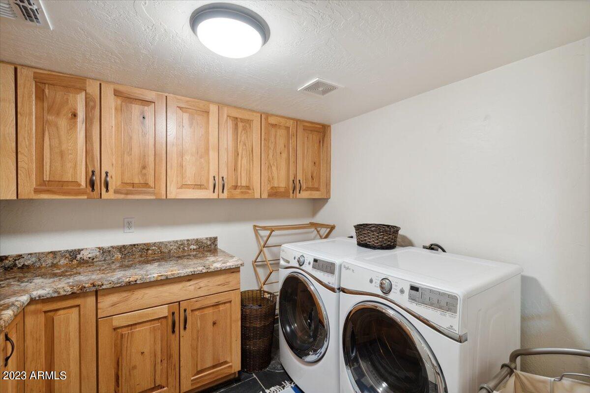 6485 E HERITAGE Road