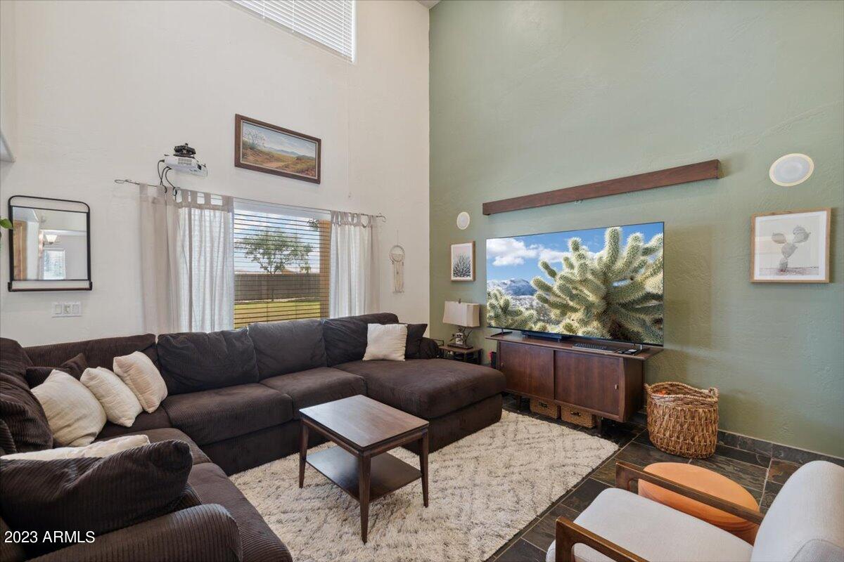 6485 E HERITAGE Road