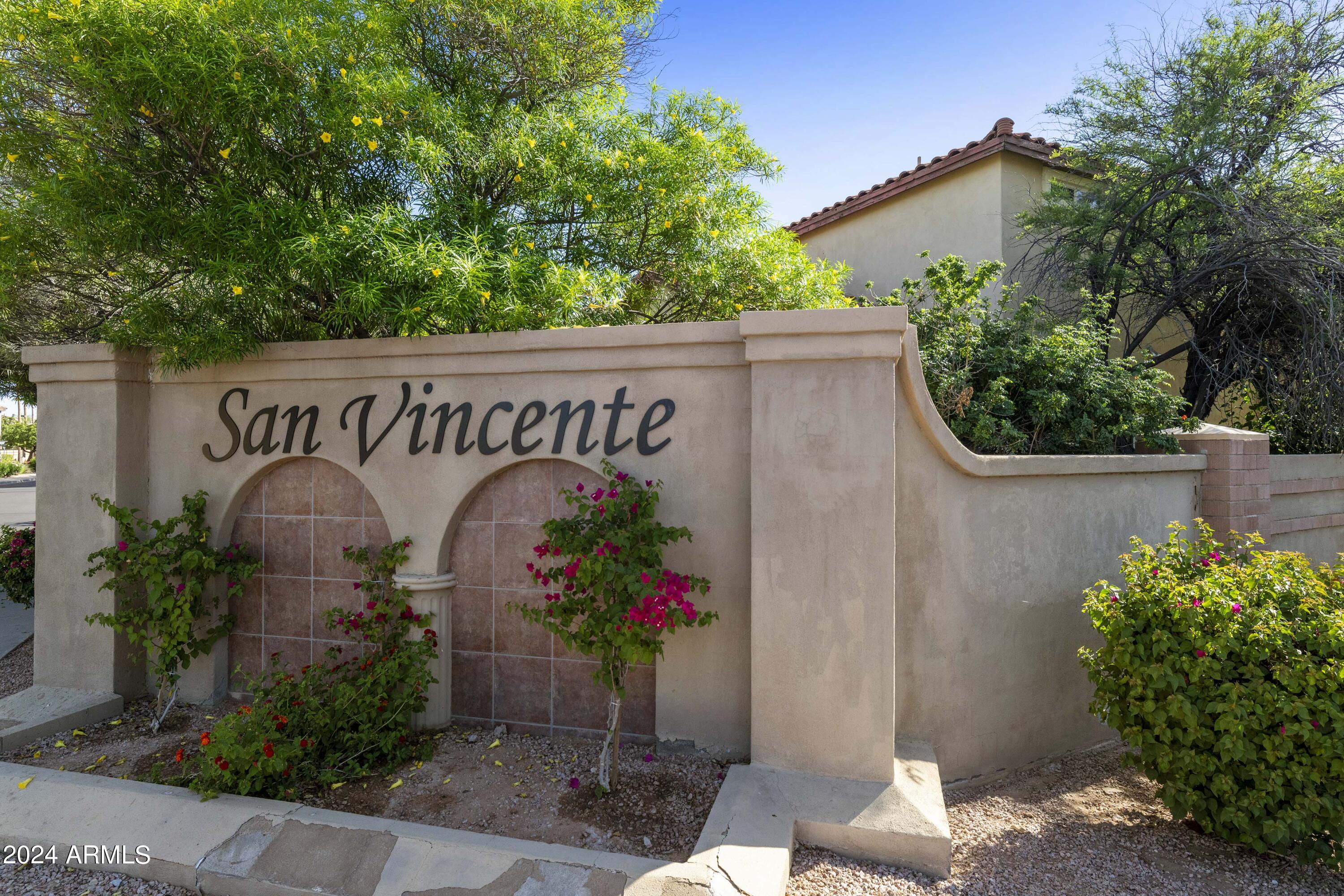 657 E MARIPOSA Place