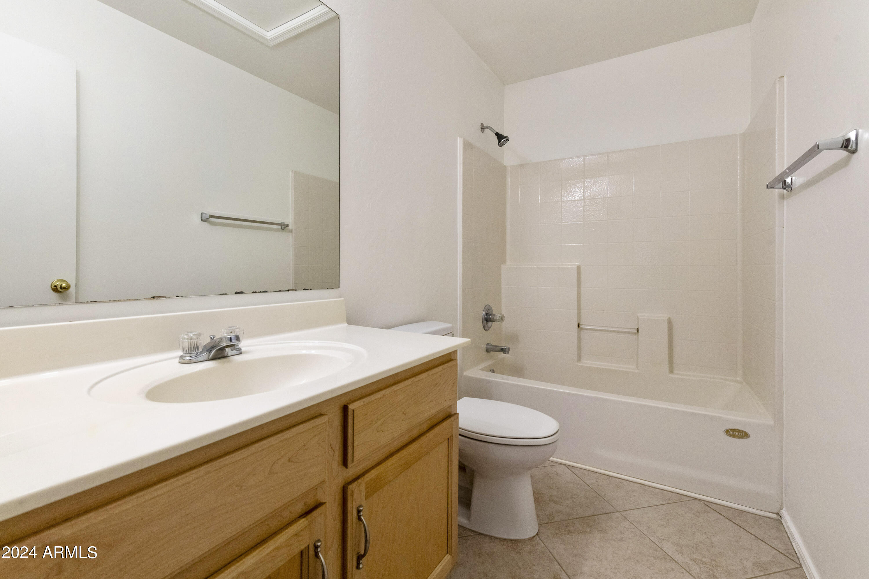 657 E MARIPOSA Place