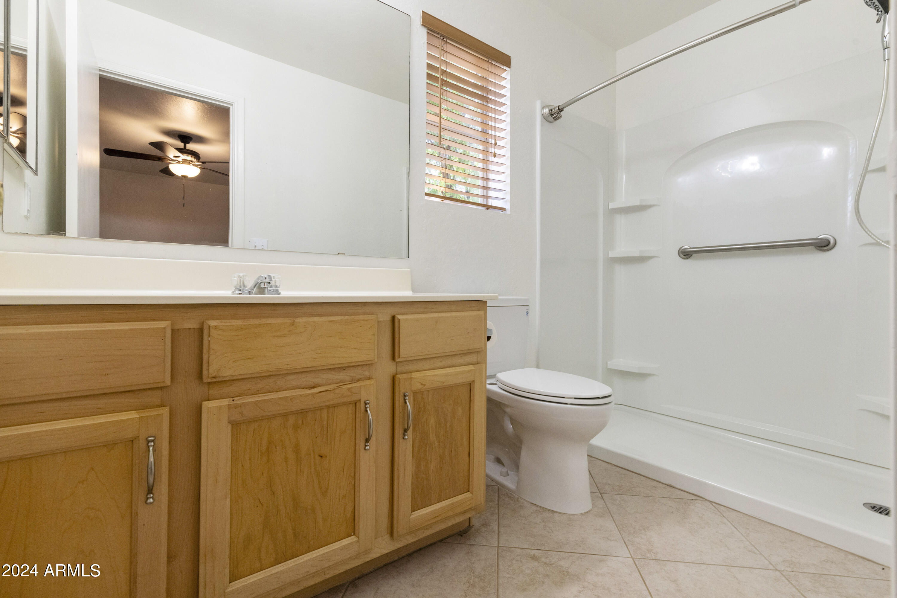 657 E MARIPOSA Place