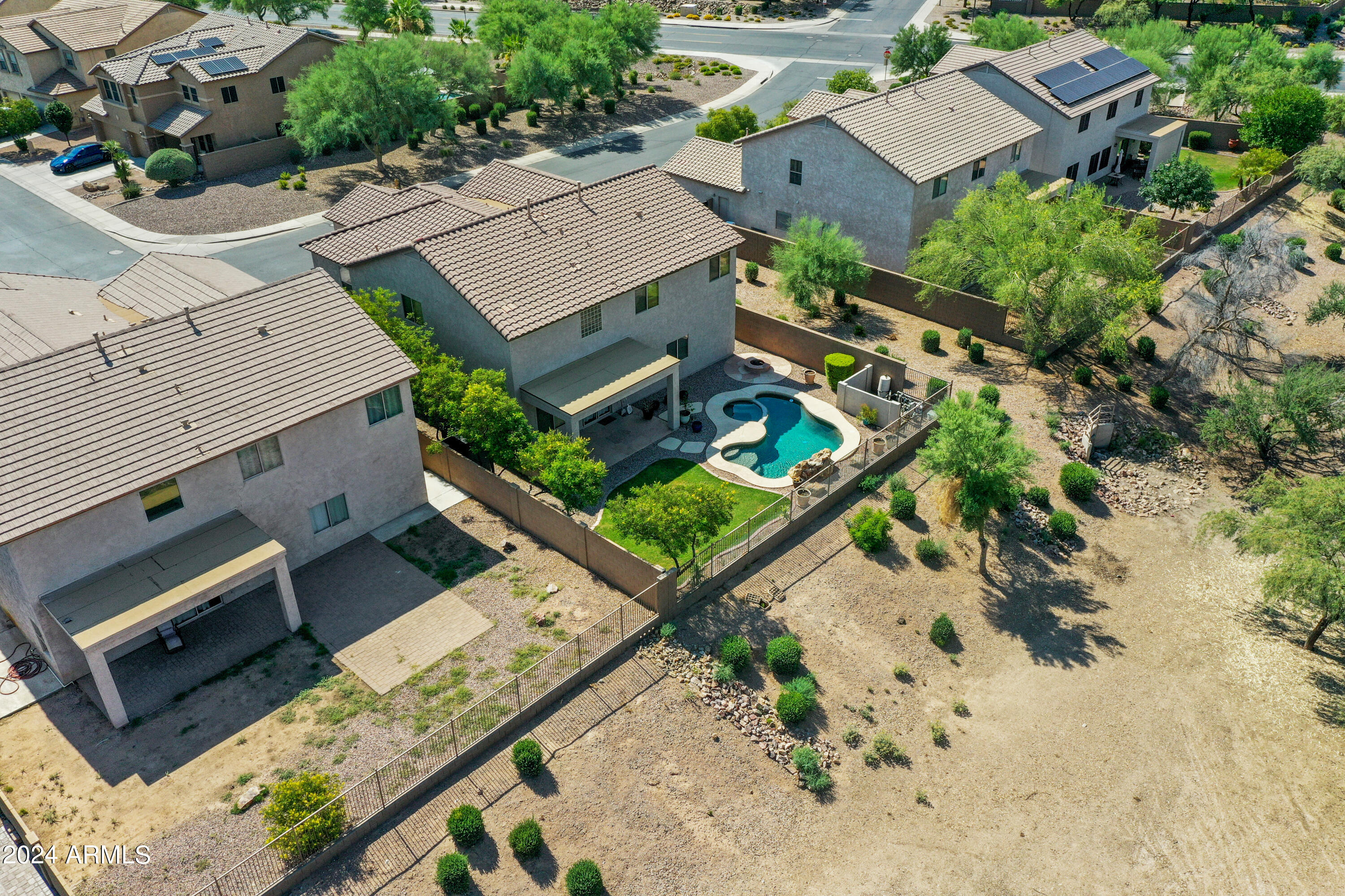 2604 N PRESIDENTIAL Drive