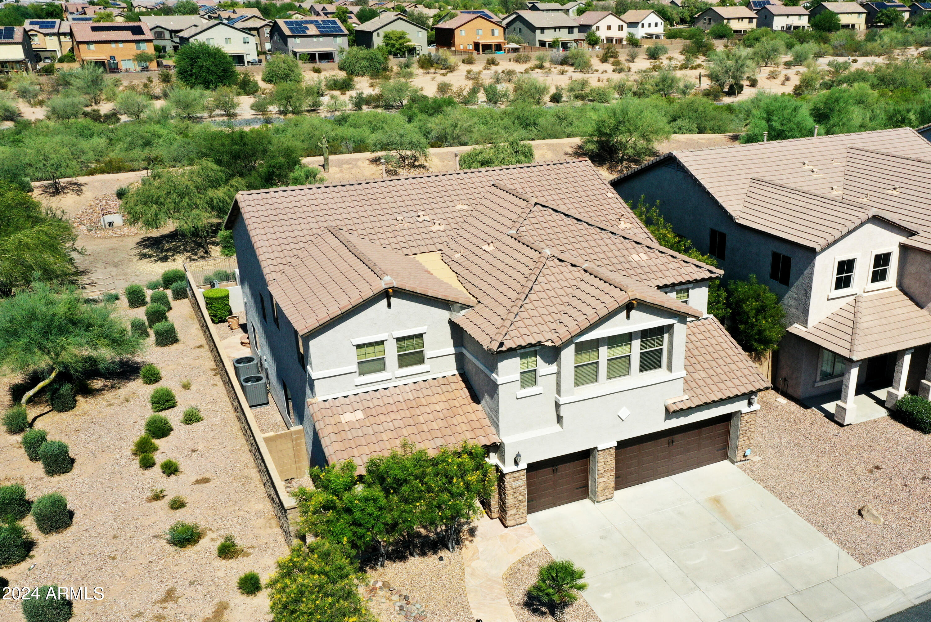 2604 N PRESIDENTIAL Drive