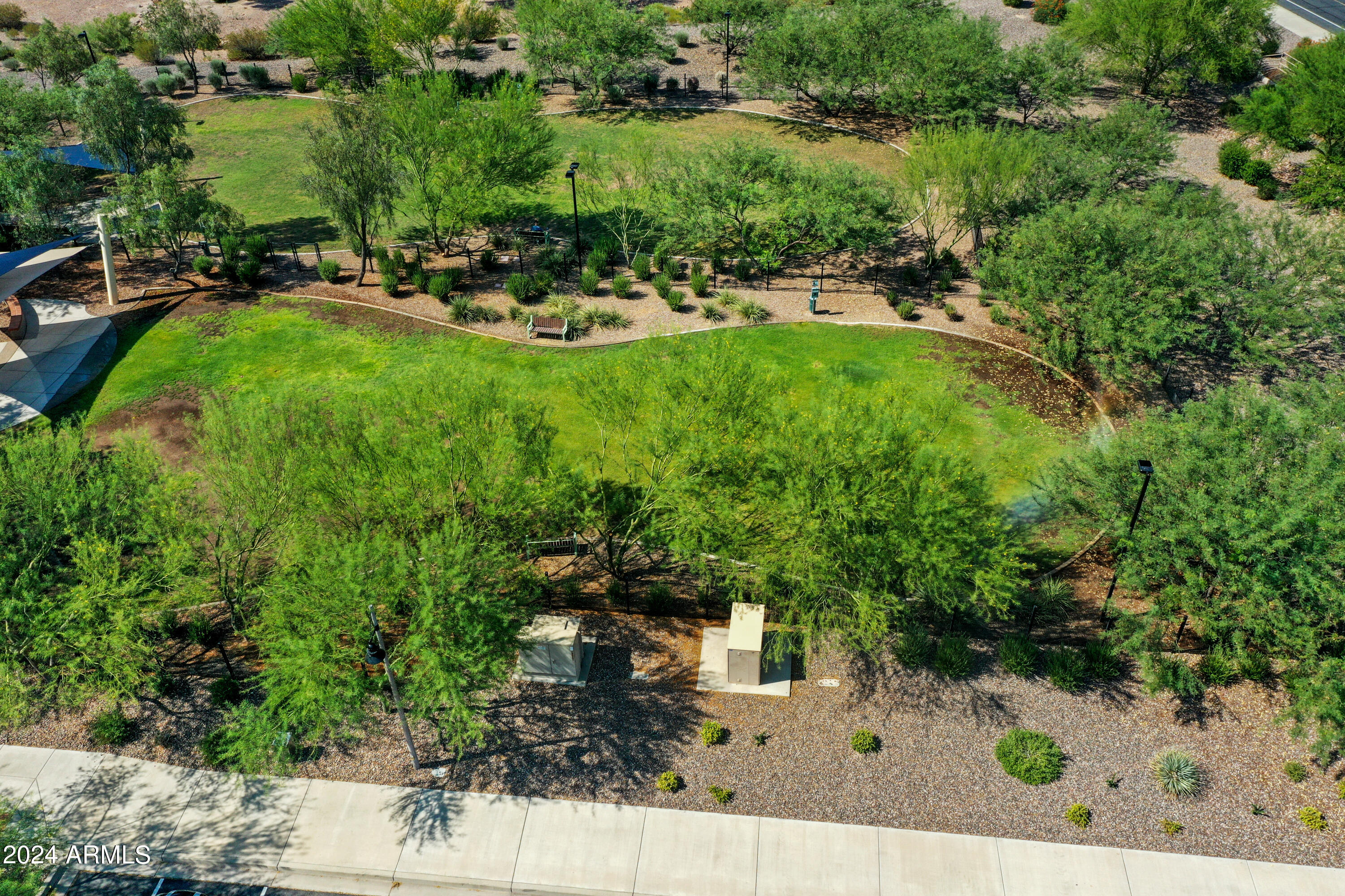 2604 N PRESIDENTIAL Drive