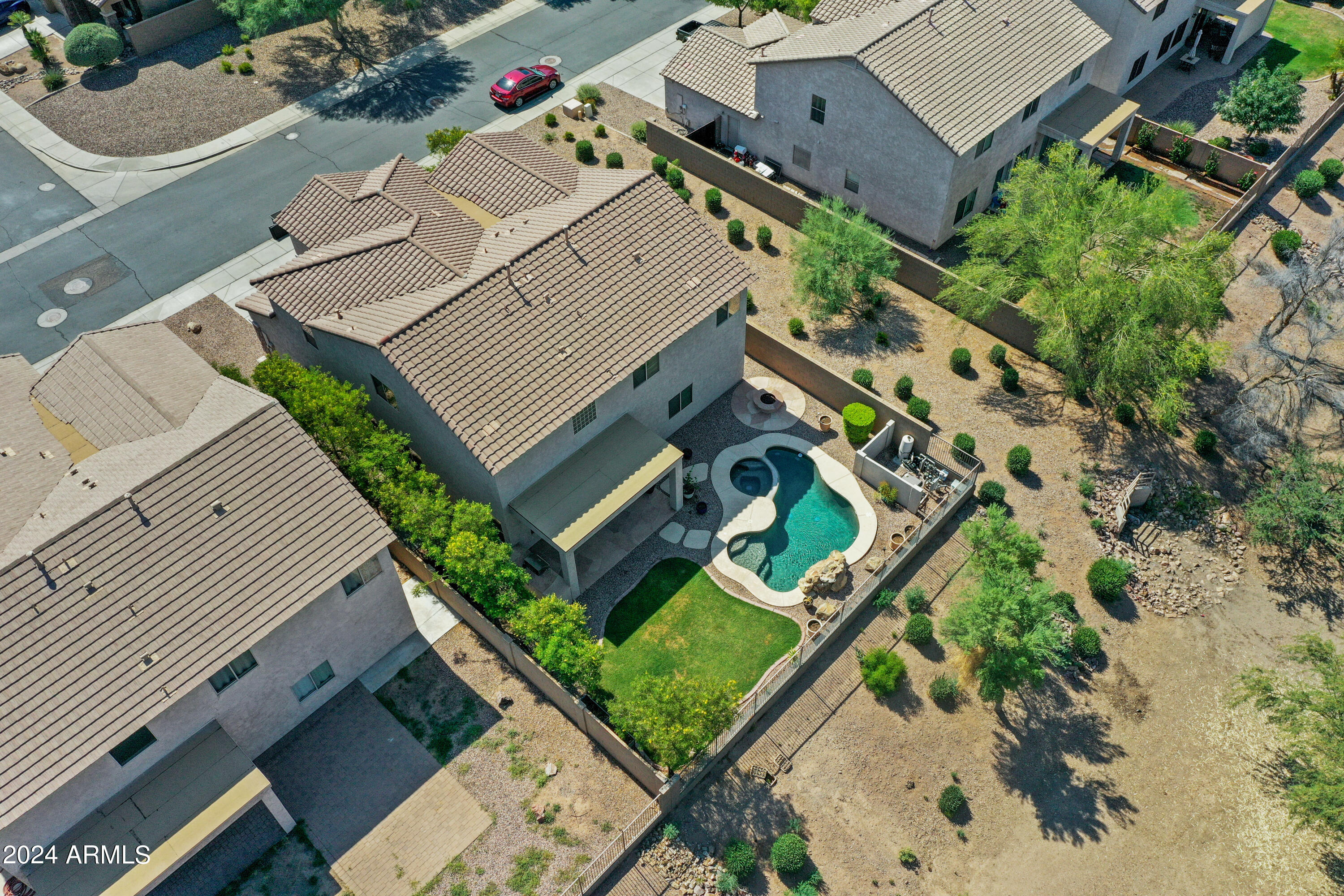 2604 N PRESIDENTIAL Drive