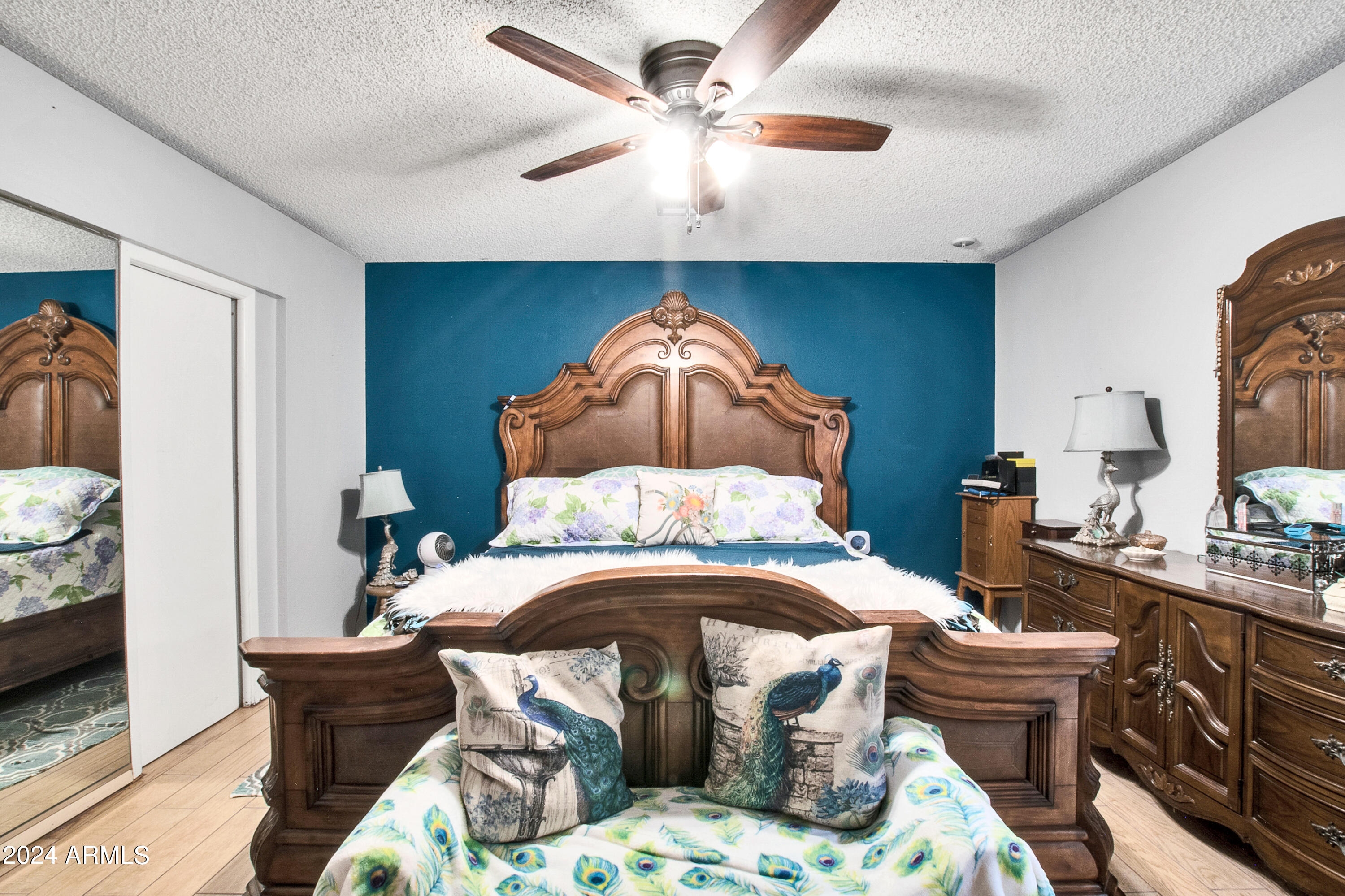 1618 E GREENWAY Street