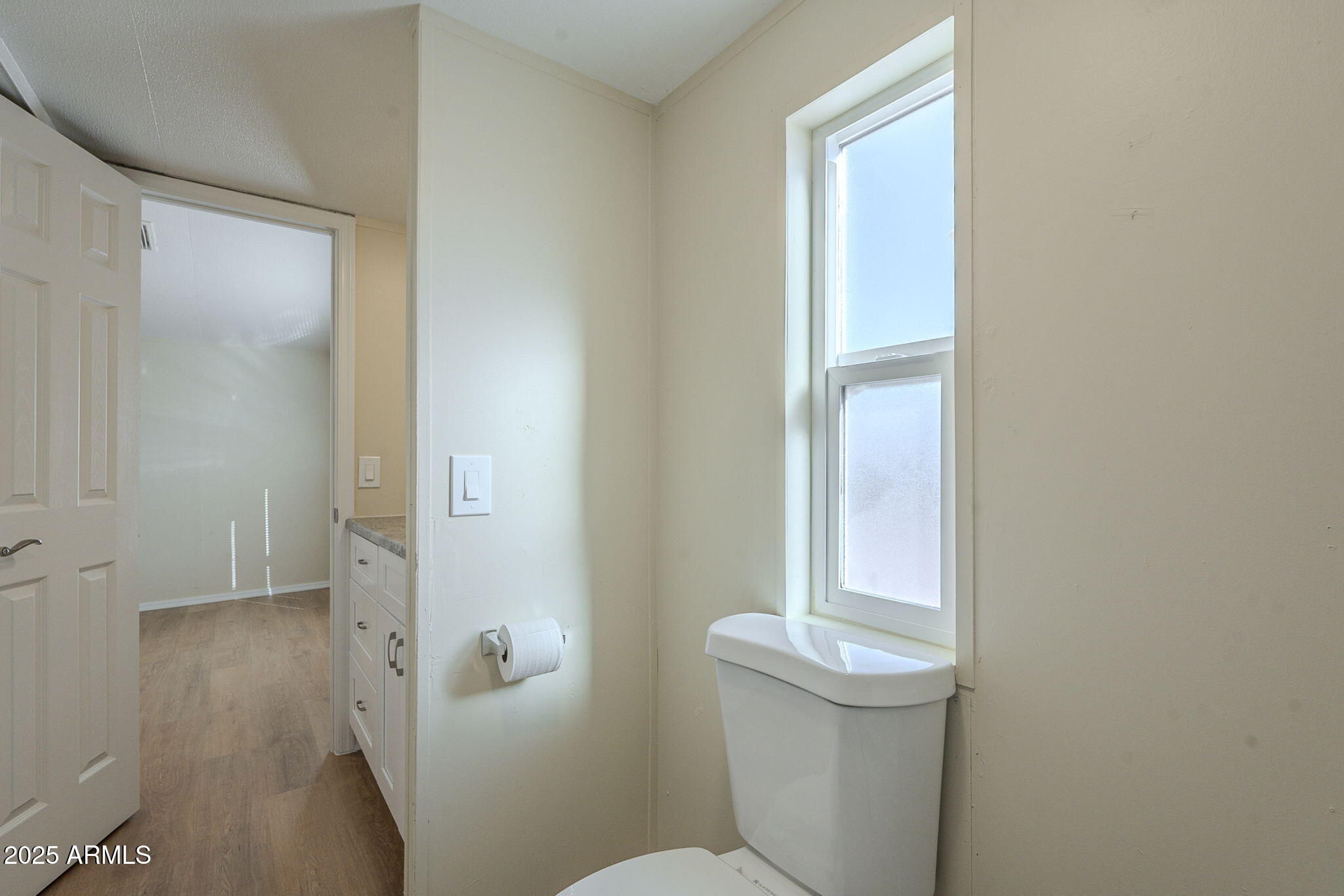 549 E McKellips Road, 44