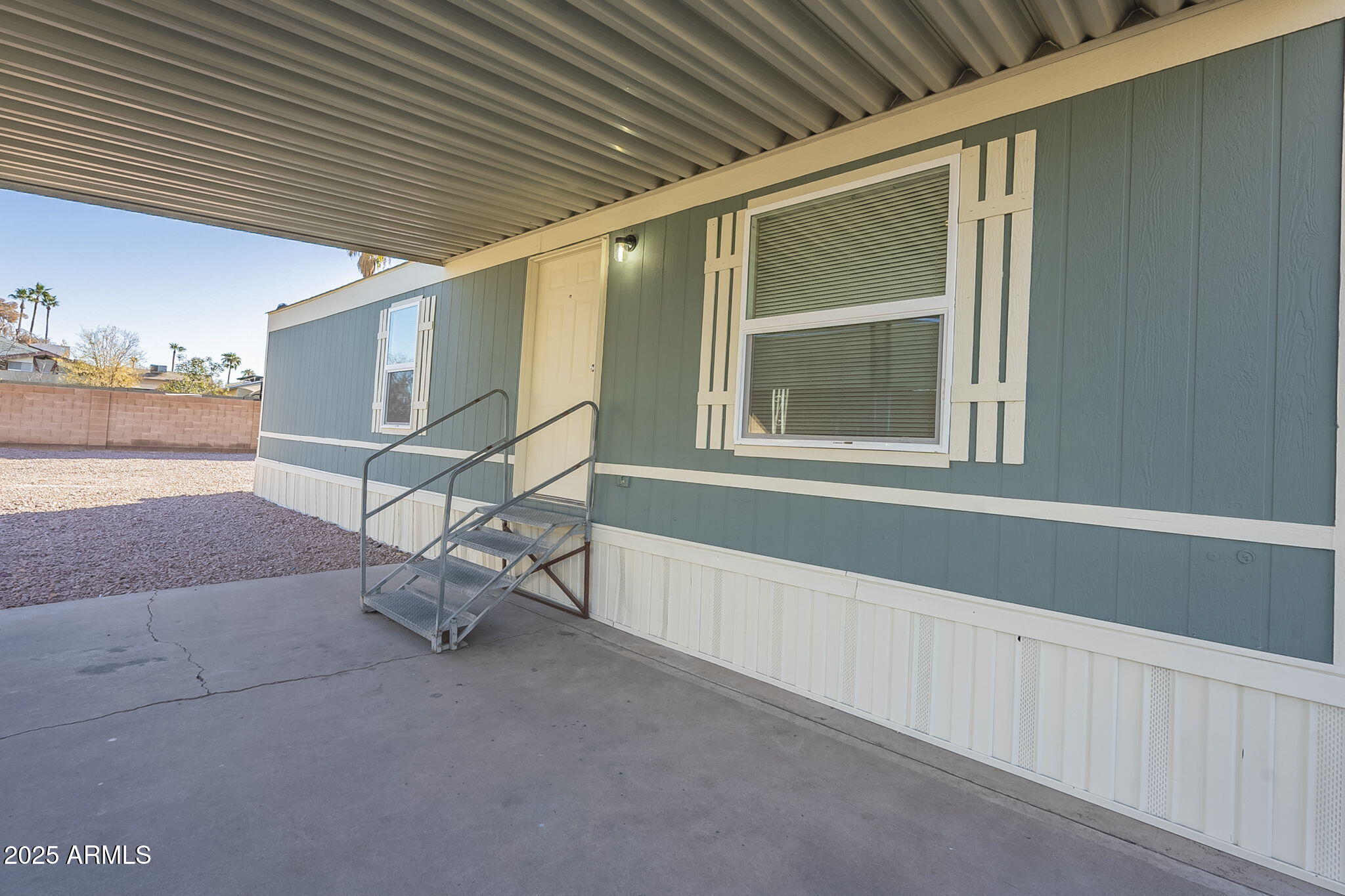 549 E McKellips Road, 44