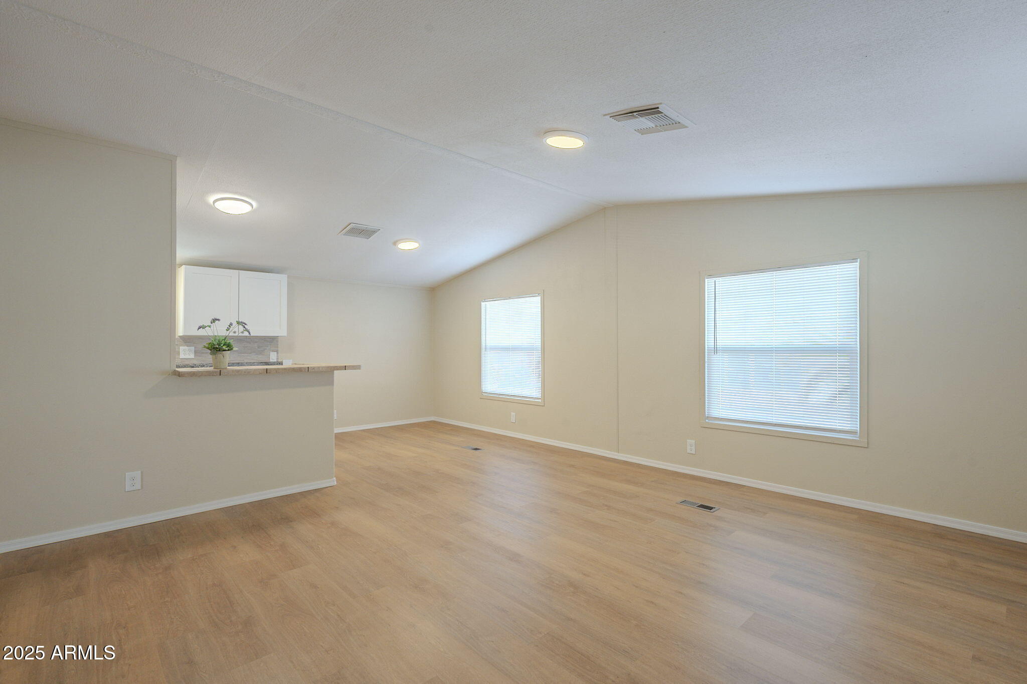 549 E McKellips Road, 44