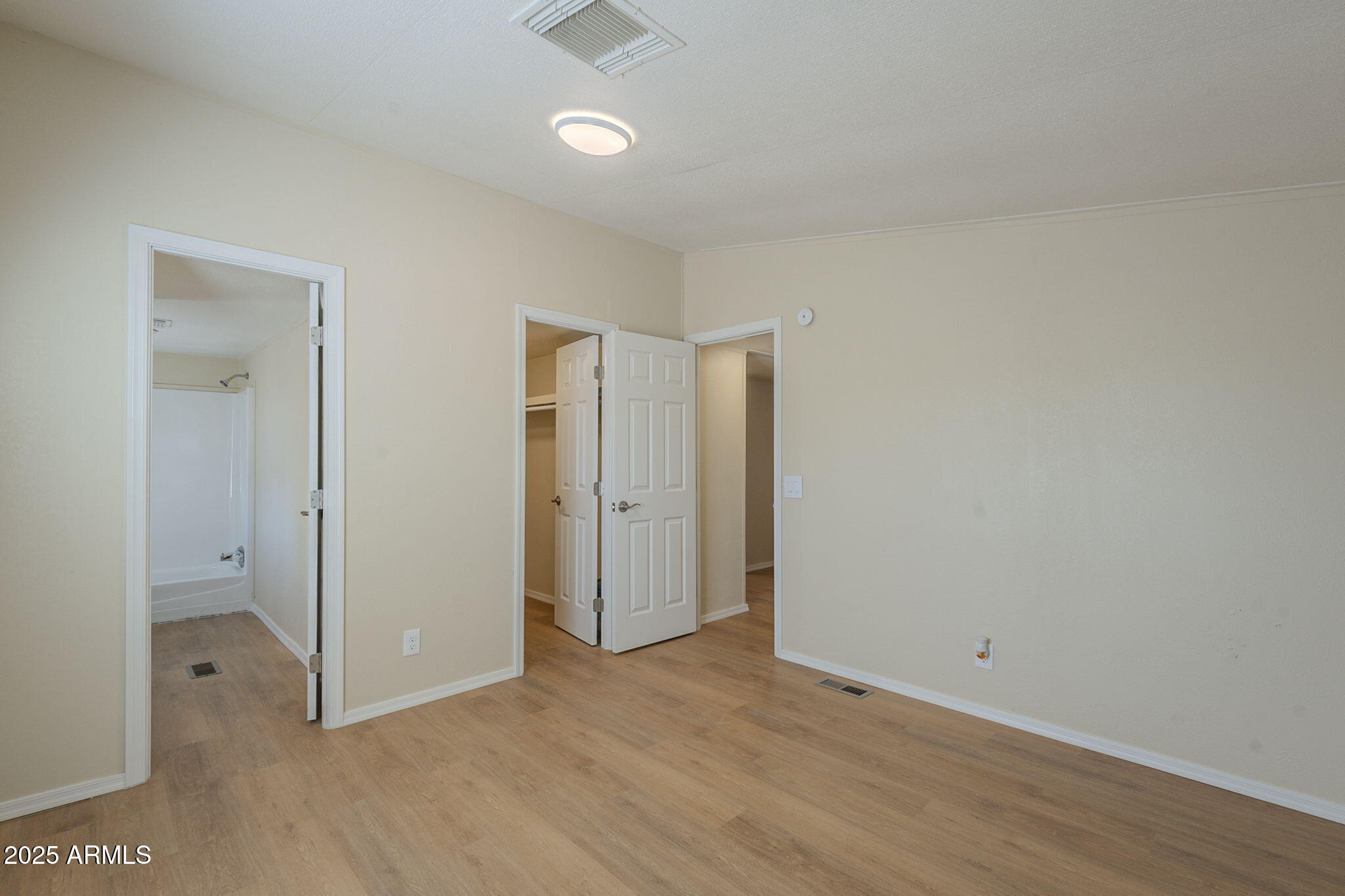 549 E McKellips Road, 44