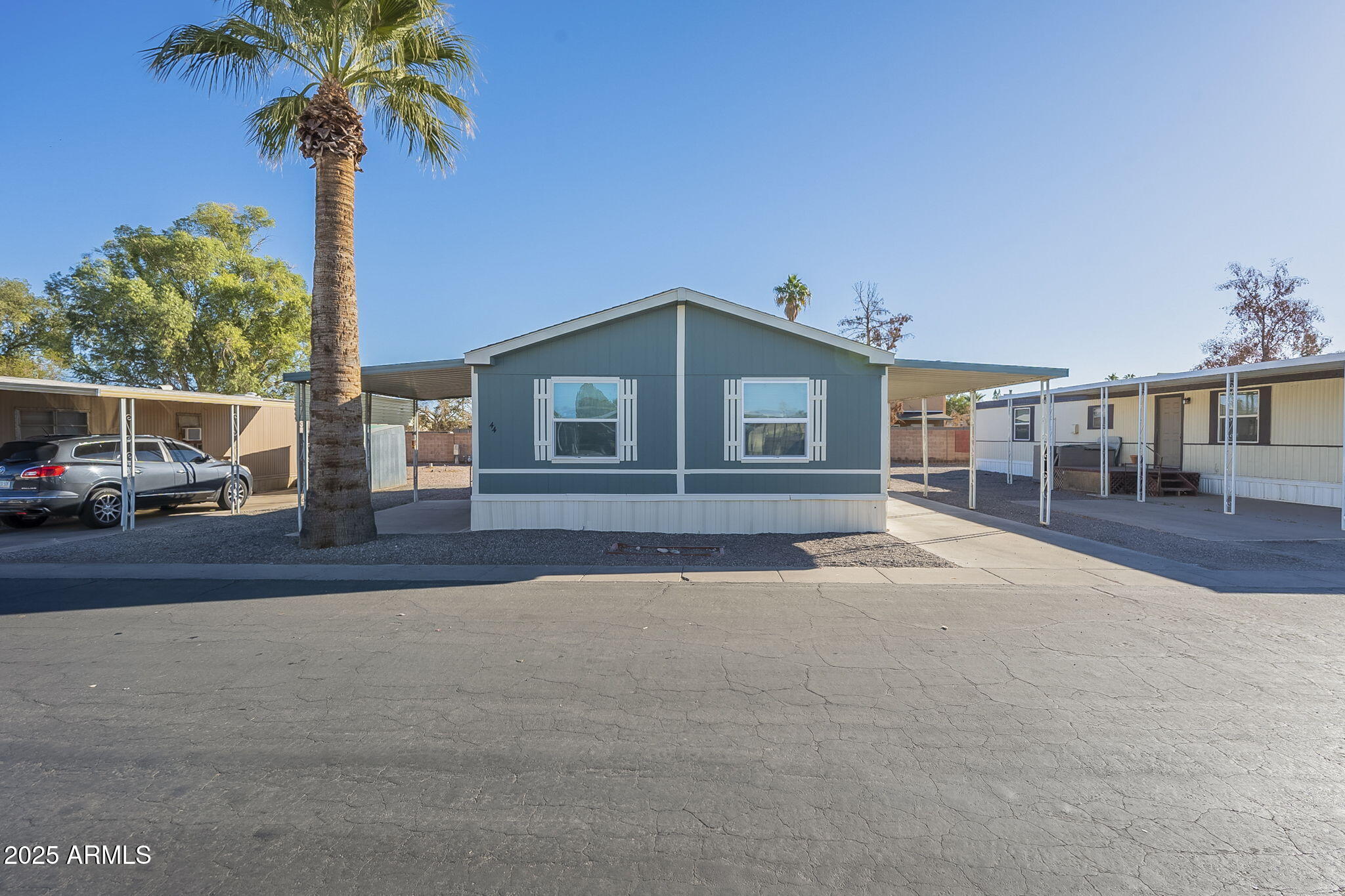 549 E McKellips Road, 44