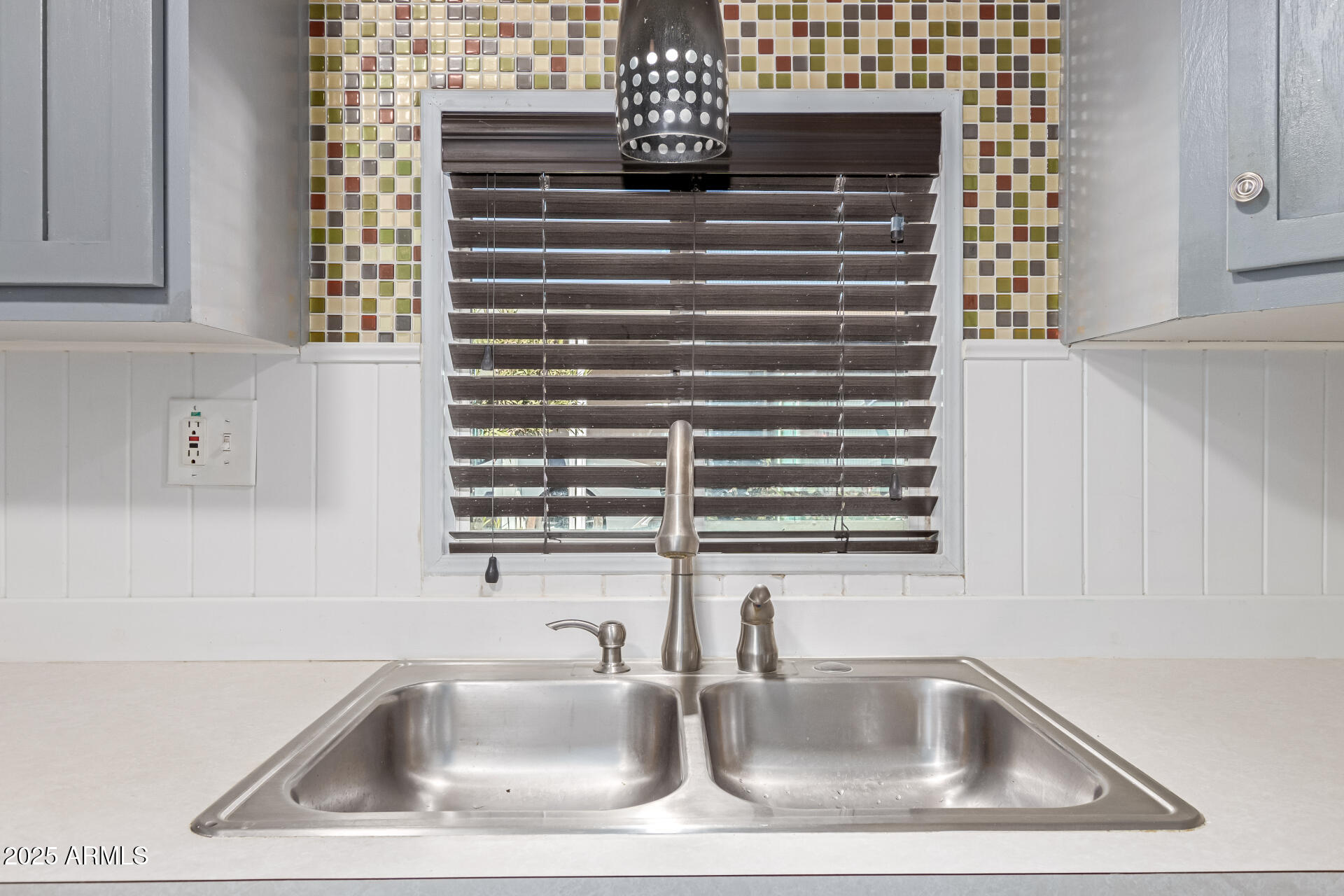 437 E Germann Road, 24