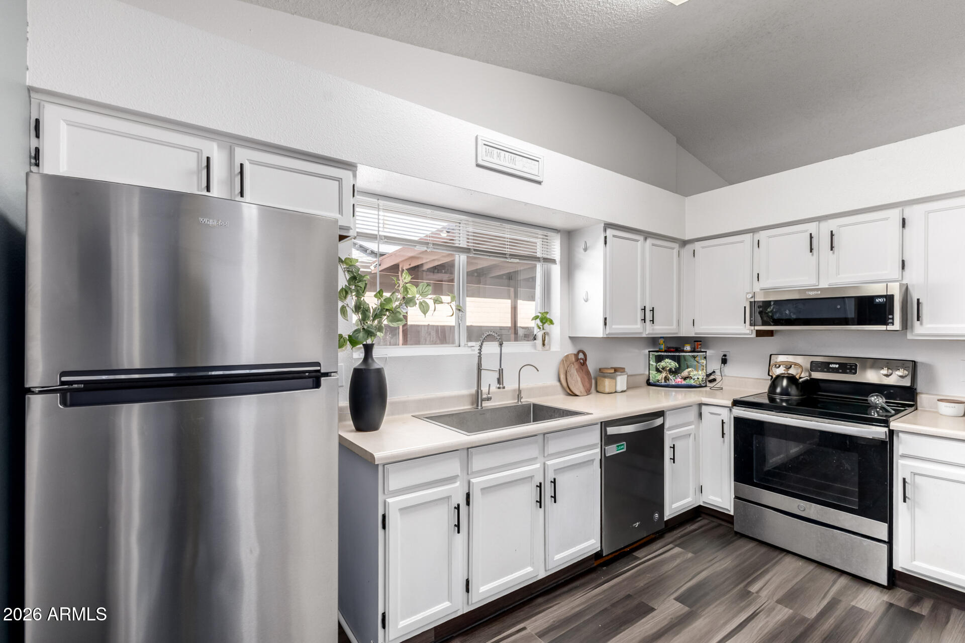 876 S NEBRASKA Street 9