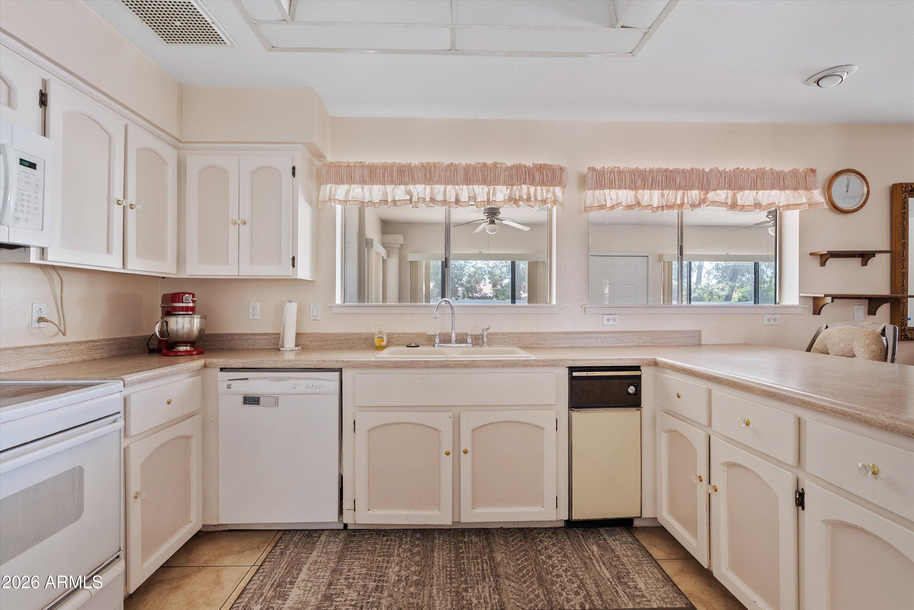 7145 W VILLA RITA Drive