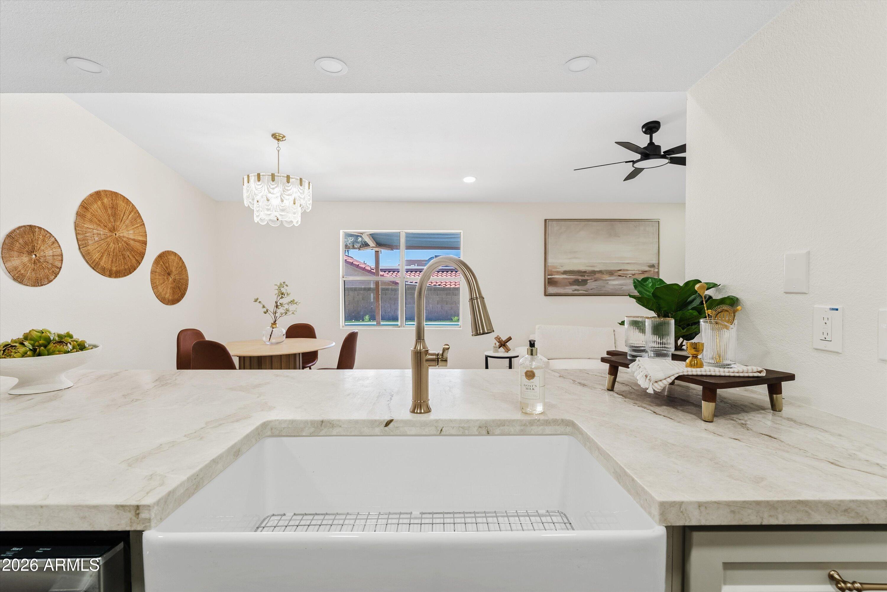 4131 E AHWATUKEE Drive