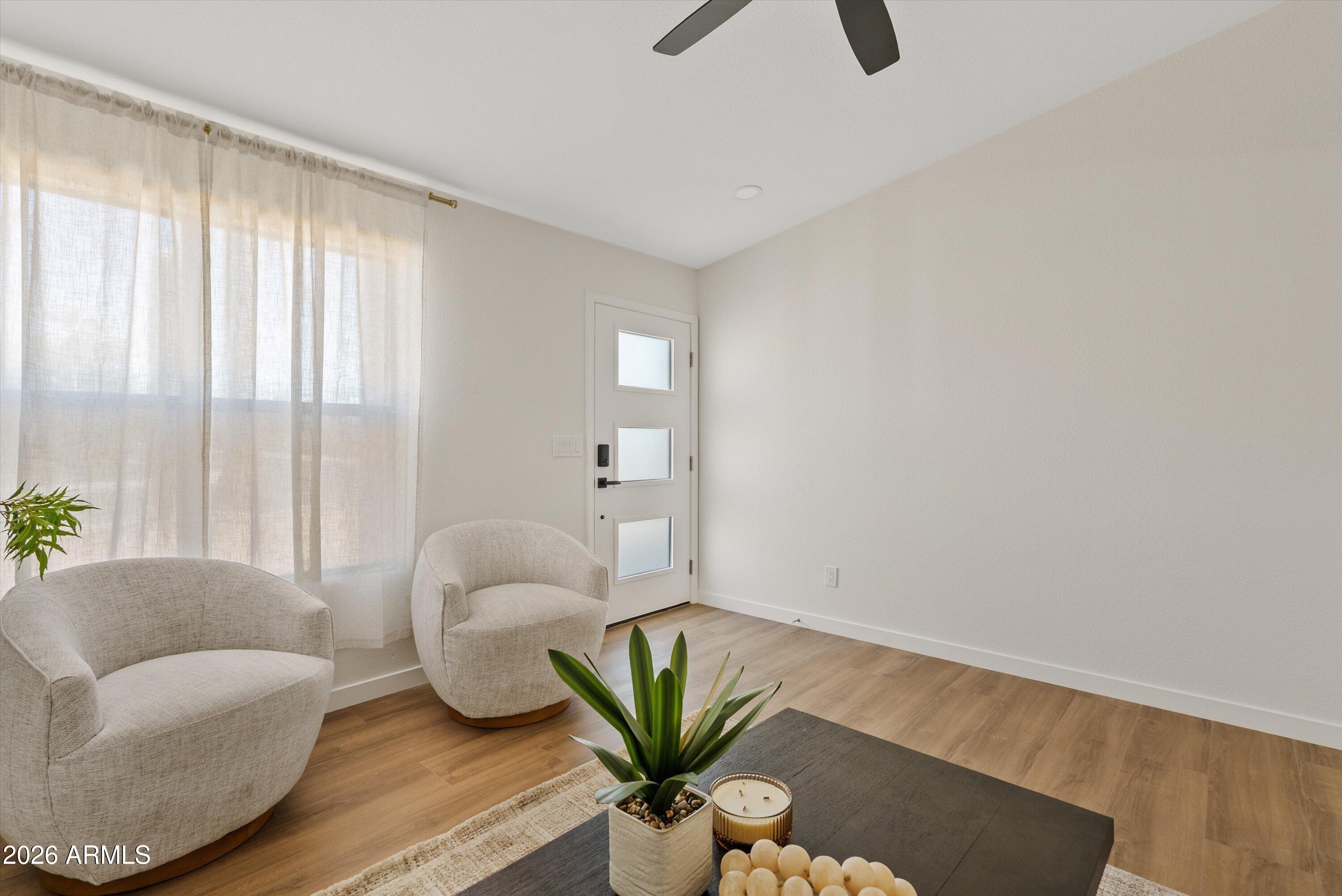 4131 E AHWATUKEE Drive