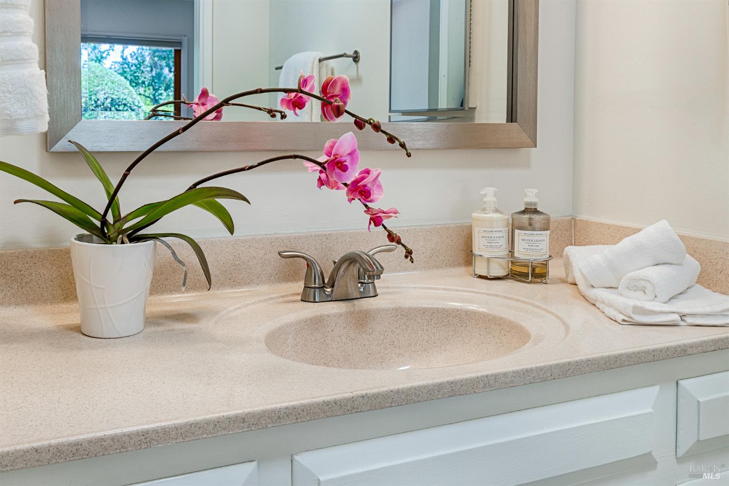 8850 Oak Trail Drive