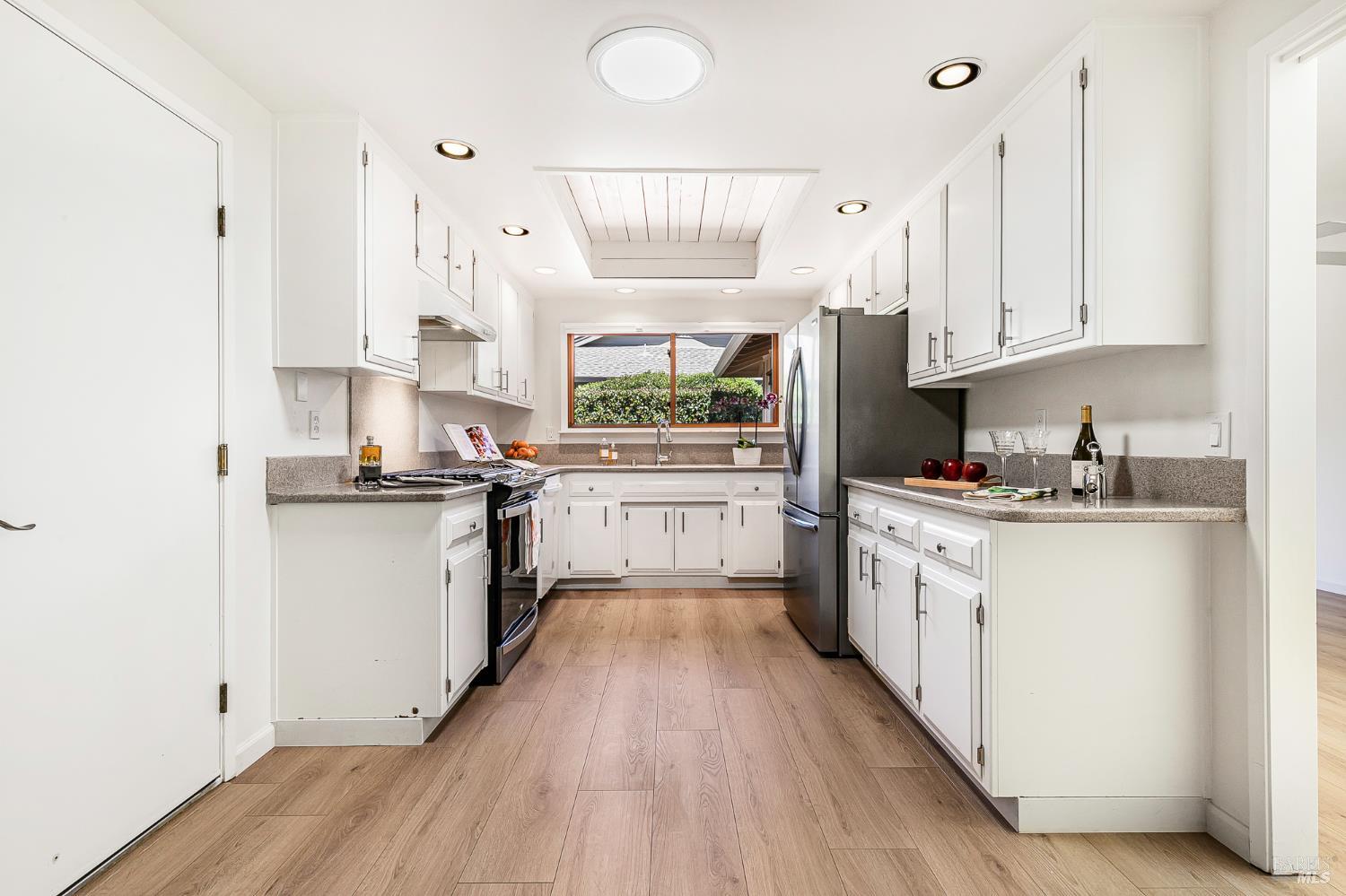 8850 Oak Trail Drive