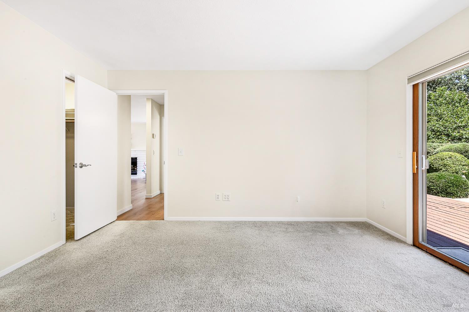 8850 Oak Trail Drive