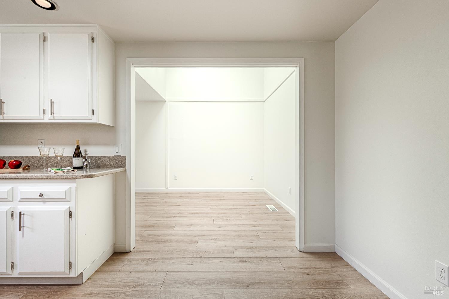 8850 Oak Trail Drive