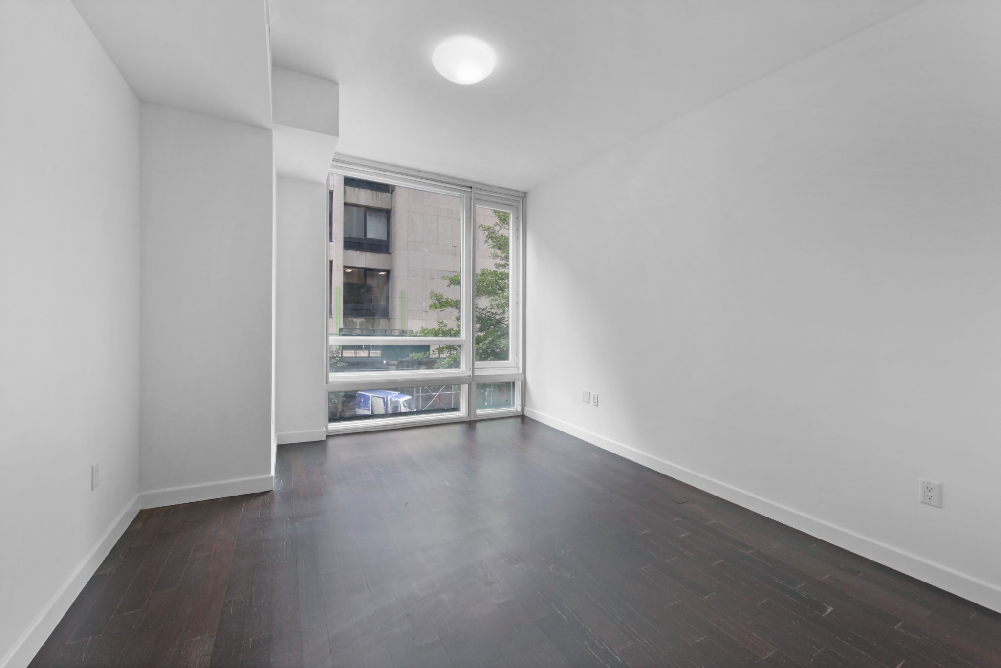 261 W 28th Street 2D