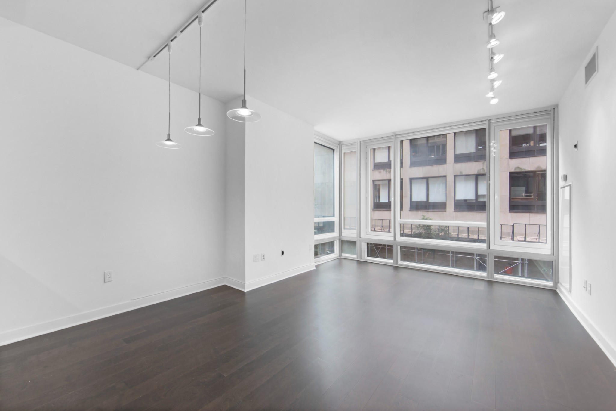 261 W 28th Street 2D