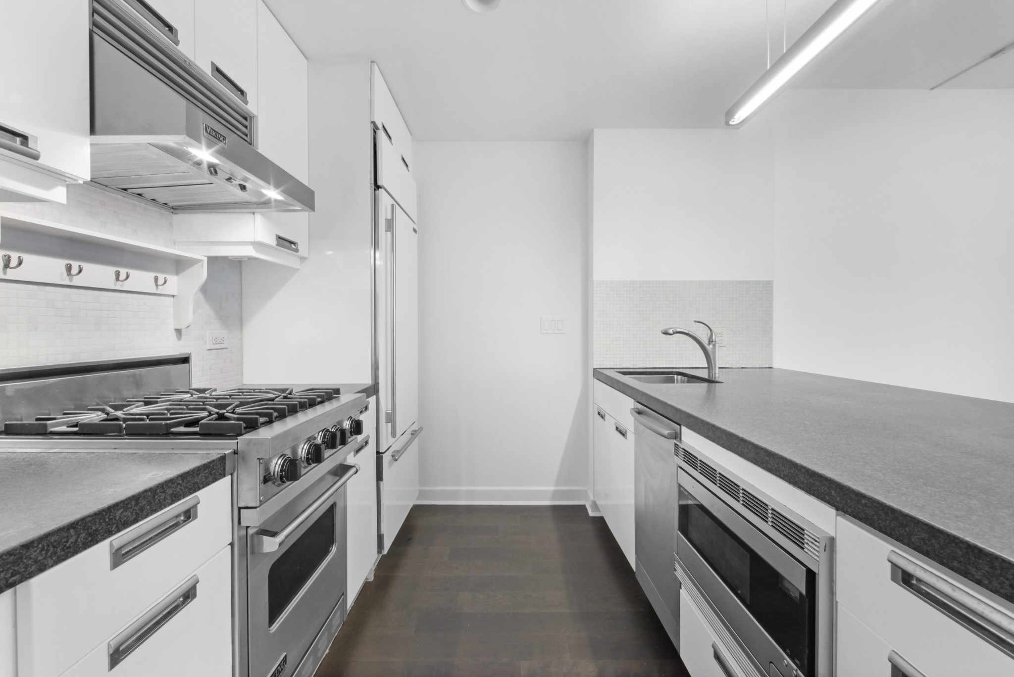 261 W 28th Street 2D